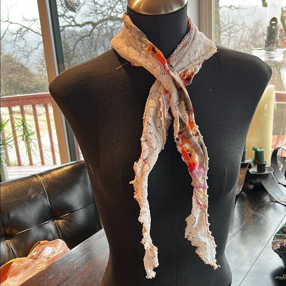Handcrafted, cotton poly embroidered kerchief neck piece hat head scarf floral - Picture 4 of 12